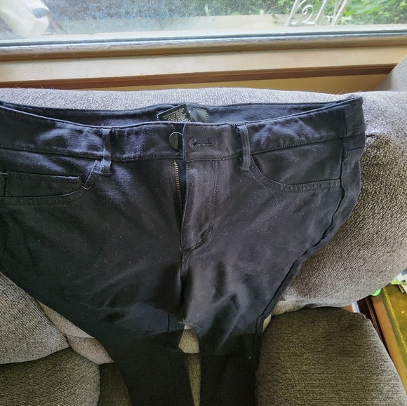 Pants - Picture 2 of 5
